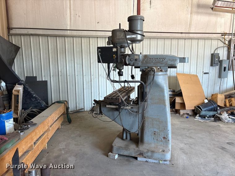 image for item ET0098 Bridgeport Series I 2HP milling machine