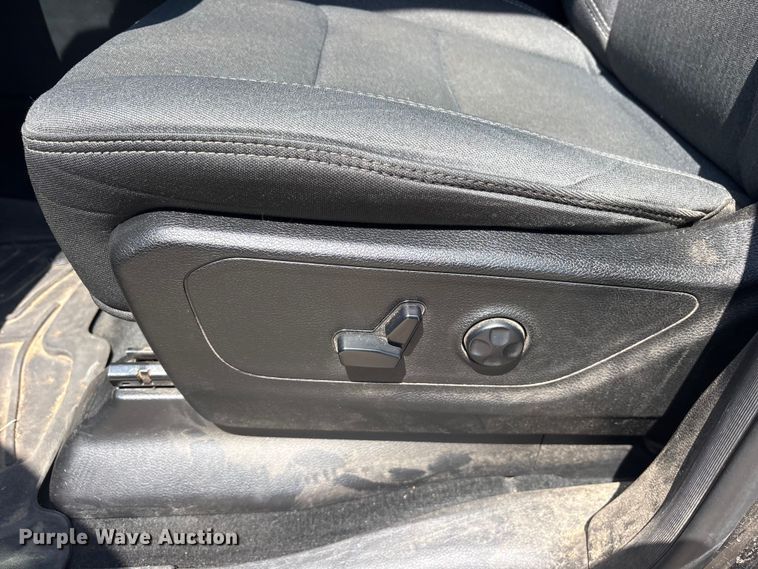 image for item ET0100 2021 RAM 1500 Crew Cab pickup truck