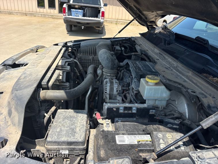 image for item ET0100 2021 RAM 1500 Crew Cab pickup truck