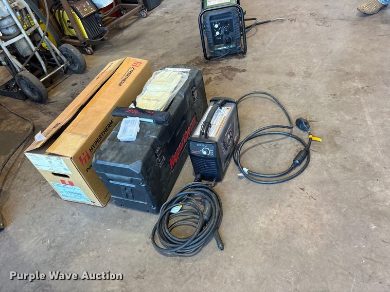 image for item ET0104 2023 Hypertherm Powermax 30XP plasma cutter