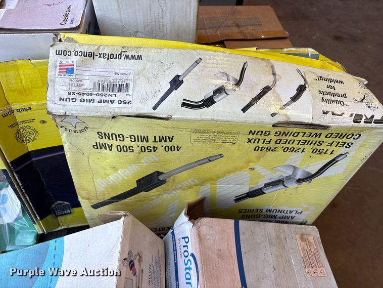 image for item ET0106 Miller Thunderbolt 210 welder