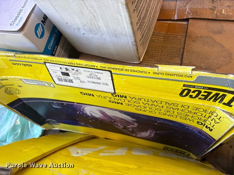 image for item ET0106 Miller Thunderbolt 210 welder