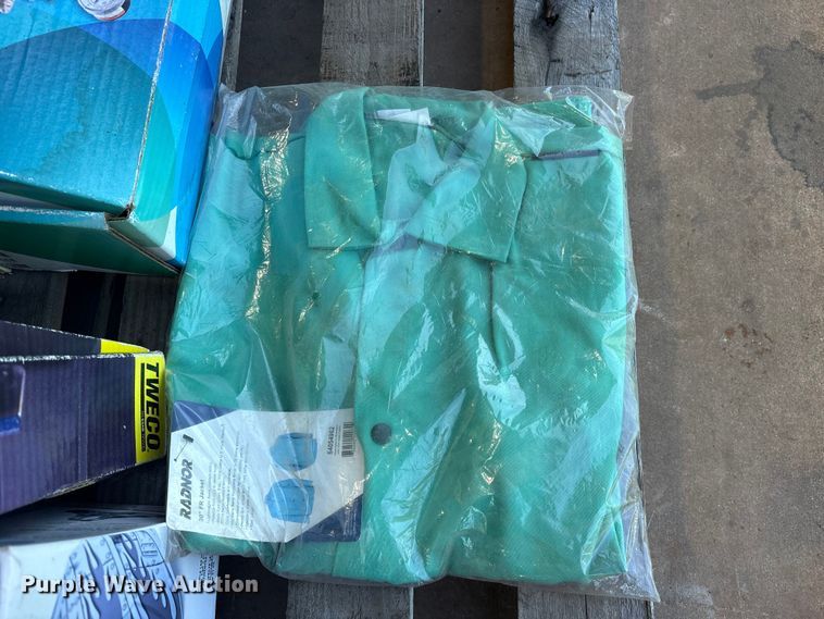 image for item ET0106 Miller Thunderbolt 210 welder