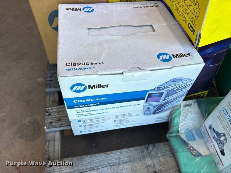 image for item ET0106 Miller Thunderbolt 210 welder