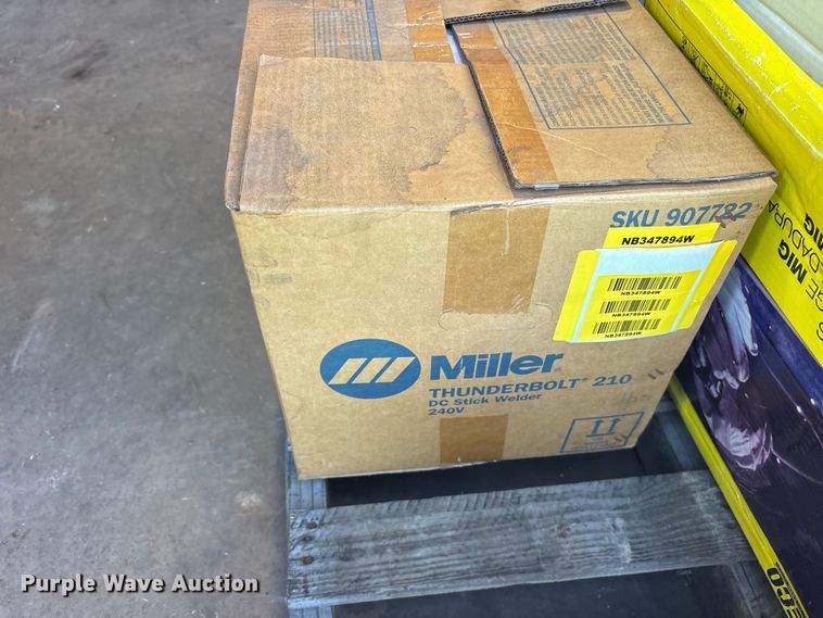 image for item ET0106 Miller Thunderbolt 210 welder
