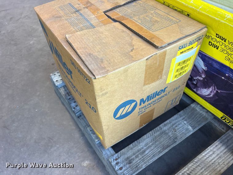 image for item ET0106 Miller Thunderbolt 210 welder