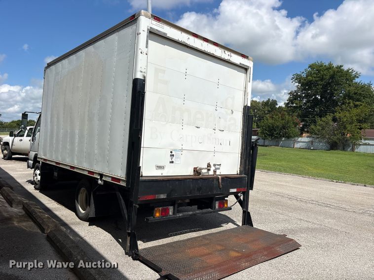 image for item ET0120 2005 Isuzu NPR box truck