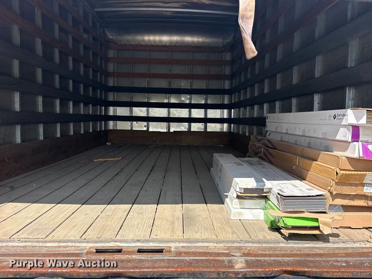 image for item ET0120 2005 Isuzu NPR box truck