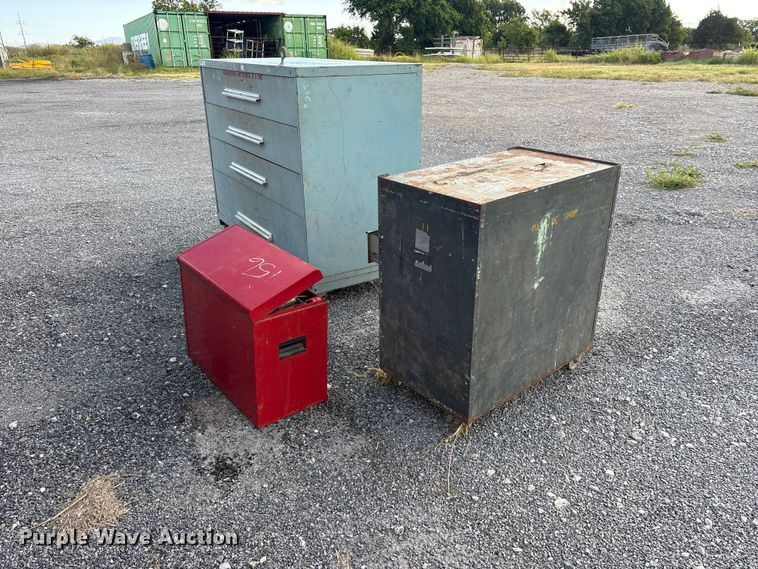 image for item ET0122 Toolboxes