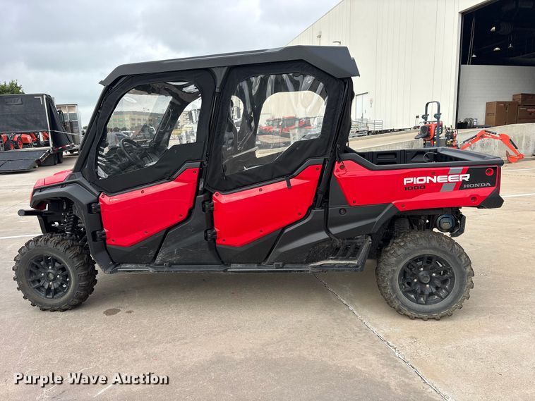image for item ET0125 2023 Honda SXS1000M utility vehicle