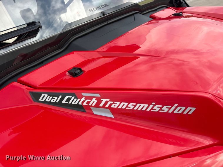 image for item ET0125 2023 Honda SXS1000M utility vehicle