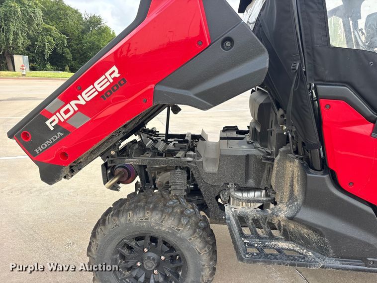 image for item ET0125 2023 Honda SXS1000M utility vehicle