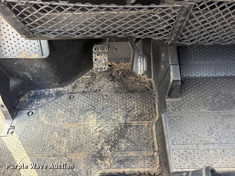 image for item ET0125 2023 Honda SXS1000M utility vehicle
