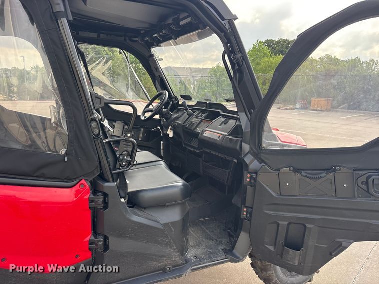 image for item ET0125 2023 Honda SXS1000M utility vehicle