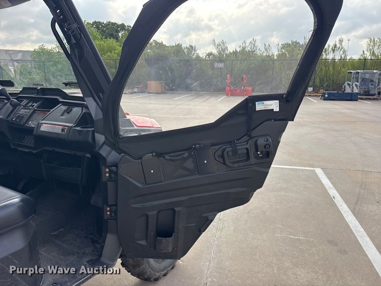 image for item ET0125 2023 Honda SXS1000M utility vehicle
