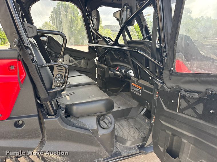 image for item ET0125 2023 Honda SXS1000M utility vehicle