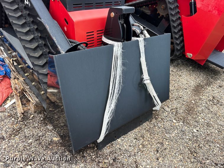 image for item ET0177 Erie SCL850 compact utility loader
