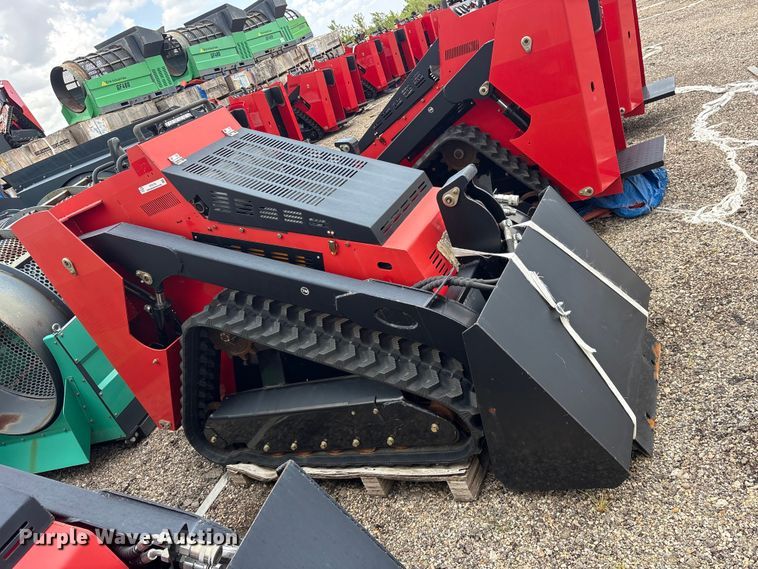 image for item ET0178 Erie SCL850 compact utility loader