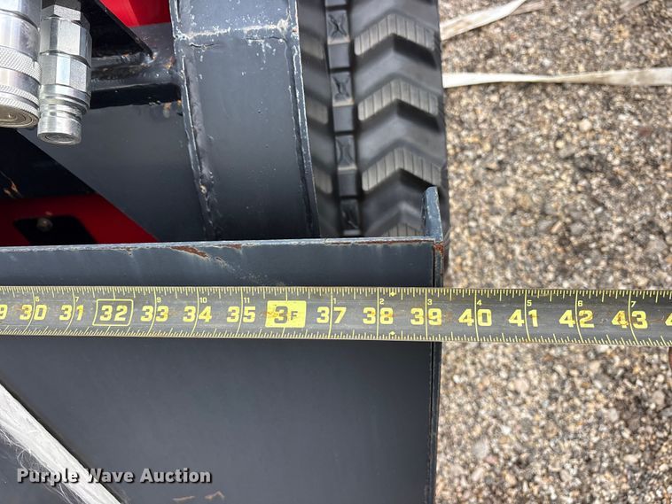 image for item ET0178 Erie SCL850 compact utility loader
