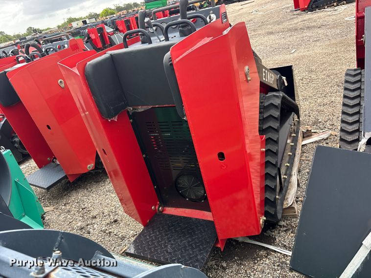 image for item ET0179 2024 Erie SCL850 compact utility loader