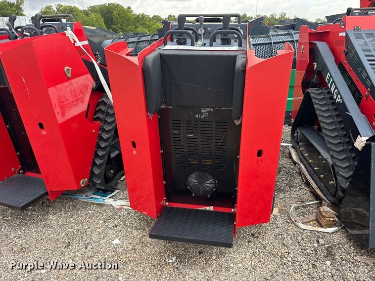 image for item ET0180 2024 Erie SCL850 compact utility loader
