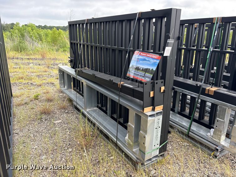 Valley Pioneer F20 19.85' Manual Swing Gate
