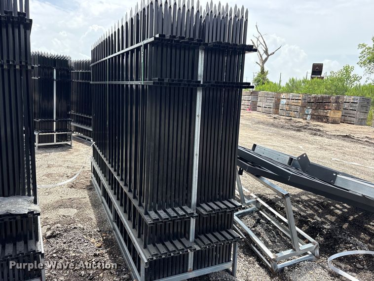 image for item ET0277 (22) Valley Pioneer F10 fence panels