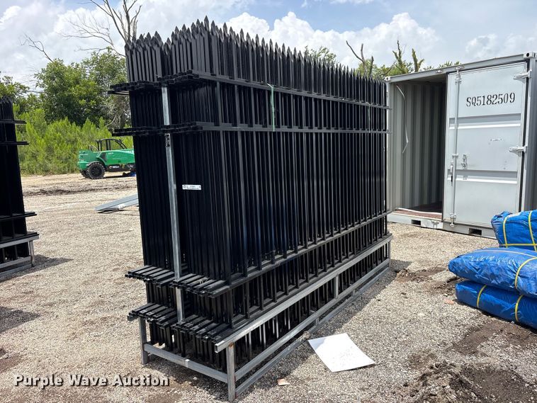 (22) Valley Pioneer F10 fence panels