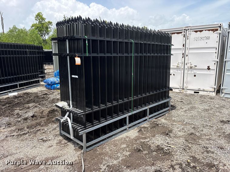 (22) Valley Pioneer F10 fence panels