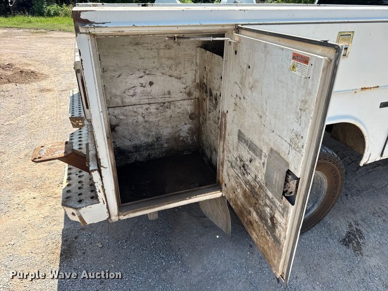 image for item ET6454 2017 Ford F350 Super Duty Ext. Cab utility bed pickup truck