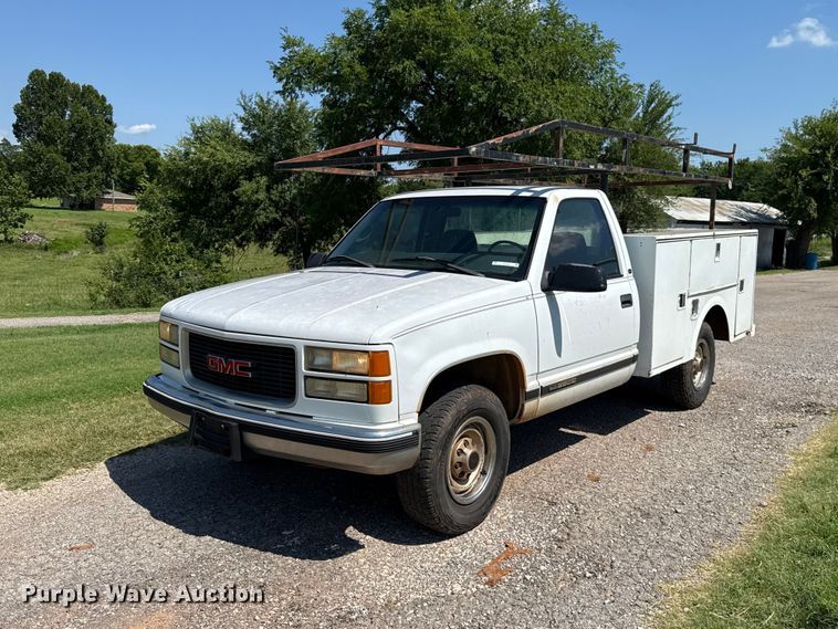 2000 GMC Sierra 2500 utility bed pickup truck