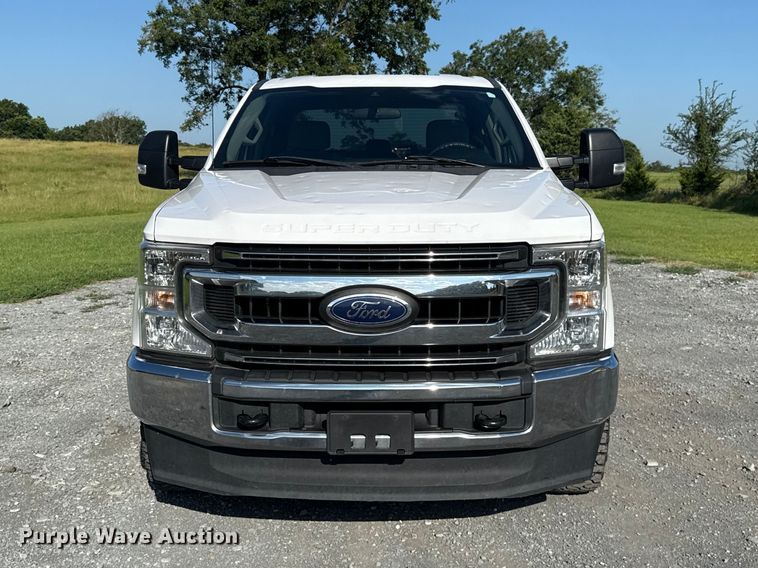 image for item ET6459 2020 Ford F250 Super Duty Crew Cab pickup truck