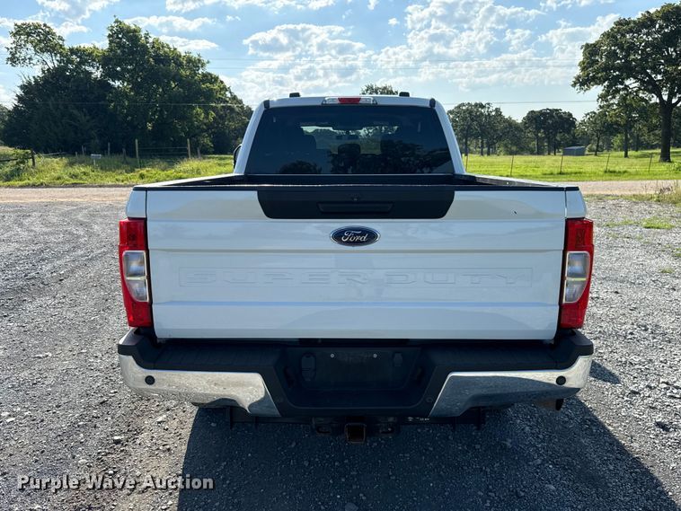image for item ET6459 2020 Ford F250 Super Duty Crew Cab pickup truck