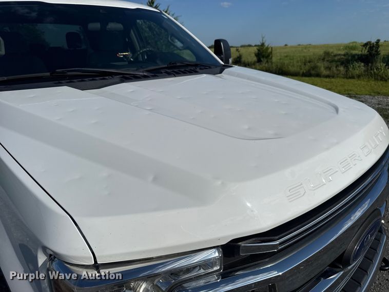 image for item ET6459 2020 Ford F250 Super Duty Crew Cab pickup truck
