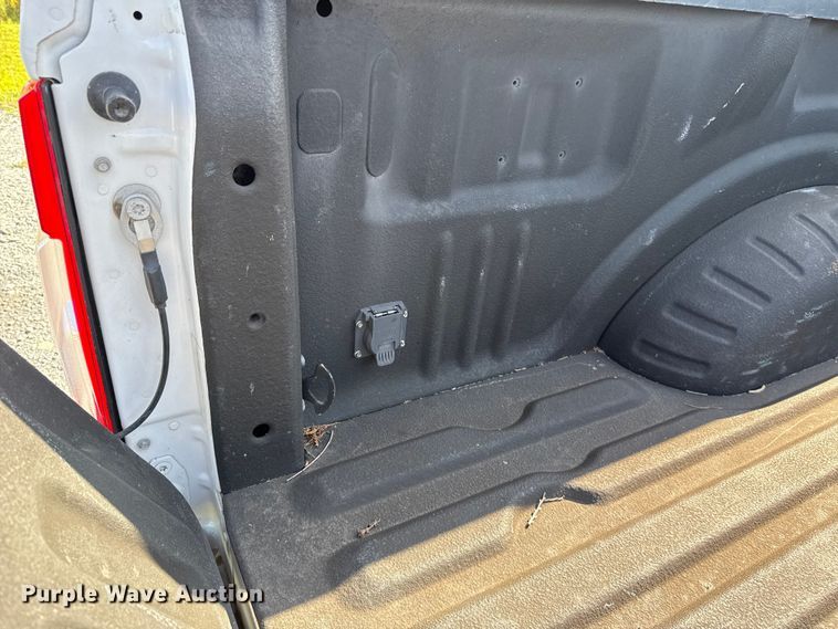 image for item ET6459 2020 Ford F250 Super Duty Crew Cab pickup truck