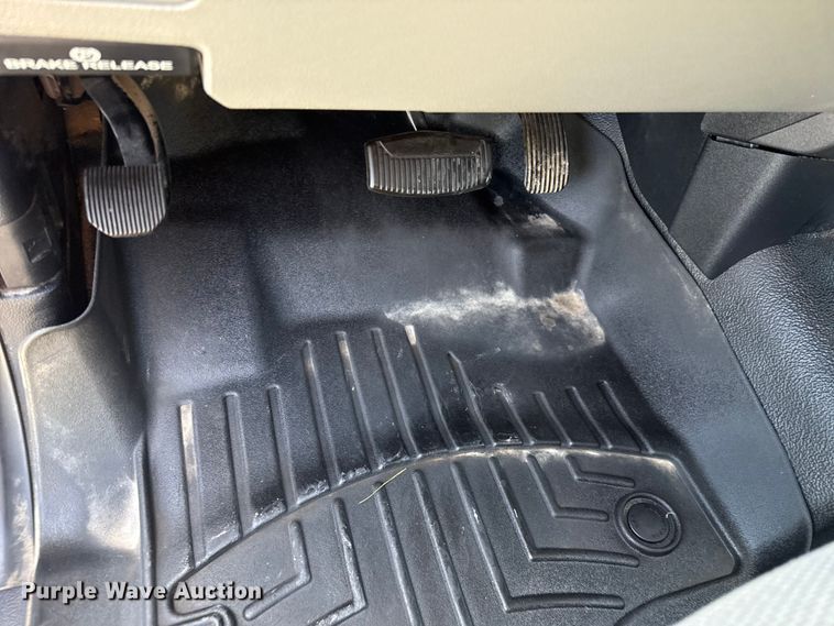 image for item ET6459 2020 Ford F250 Super Duty Crew Cab pickup truck