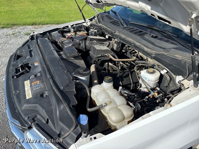 image for item ET6459 2020 Ford F250 Super Duty Crew Cab pickup truck