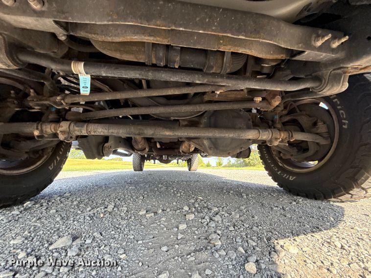 image for item ET6459 2020 Ford F250 Super Duty Crew Cab pickup truck