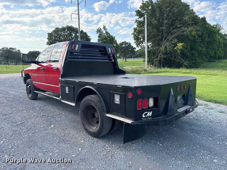 image for item ET6460 2003 Dodge Ram 3500 Crew Cab flatbed pickup truck