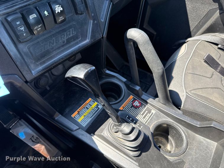 image for item ET6462 2019 Polaris General utility vehicle