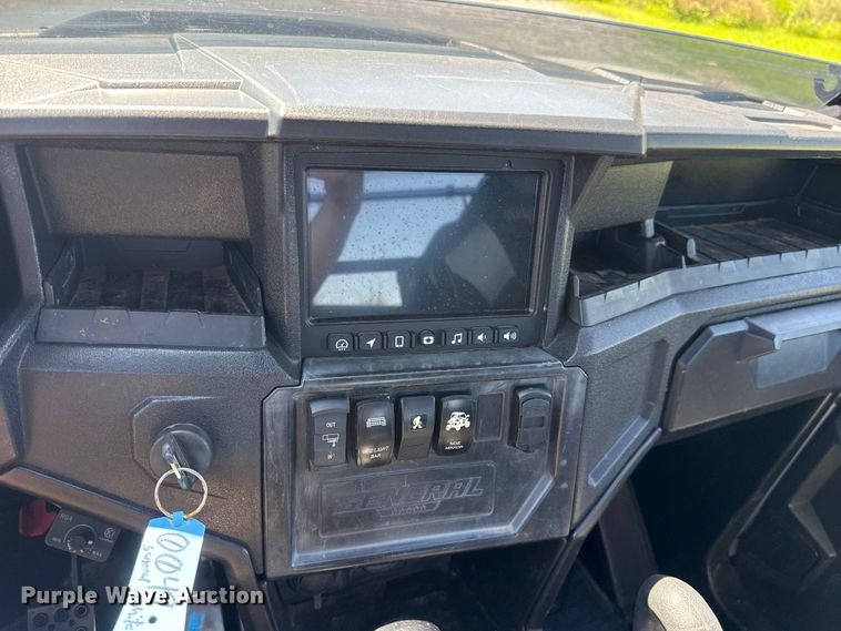image for item ET6462 2019 Polaris General utility vehicle