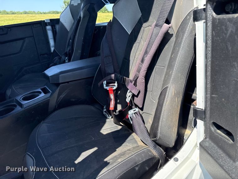 image for item ET6462 2019 Polaris General utility vehicle