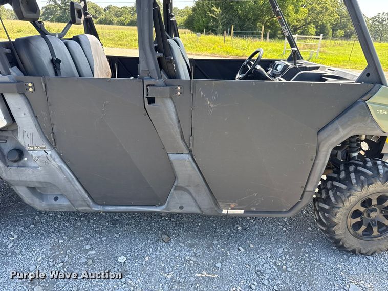 image for item ET6463 2021 Can-am Defender Max utility vehicle