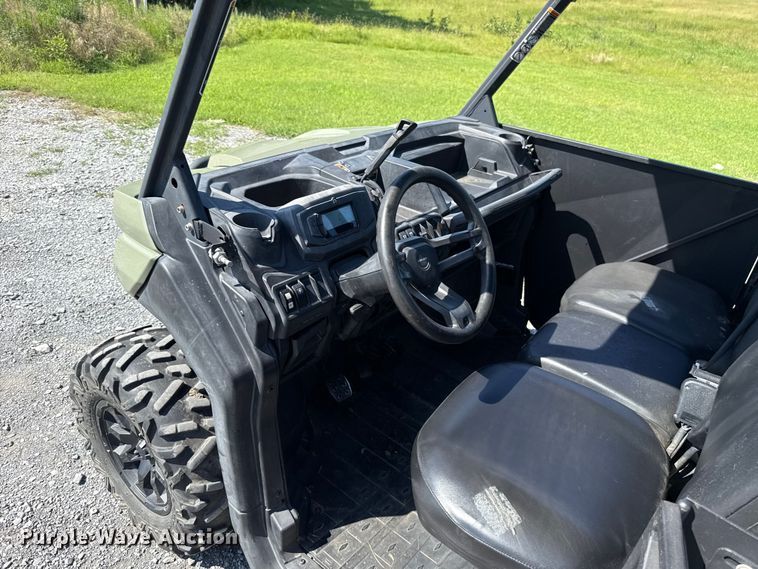 image for item ET6463 2021 Can-am Defender Max utility vehicle