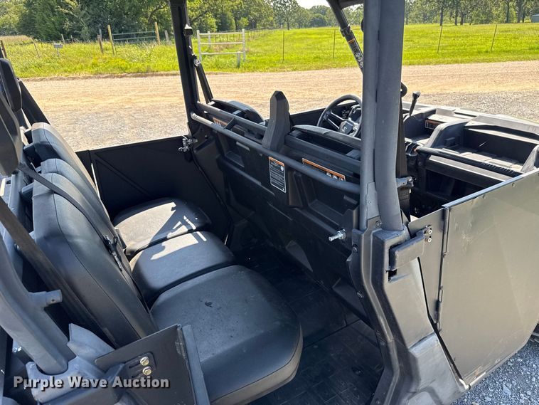 image for item ET6463 2021 Can-am Defender Max utility vehicle
