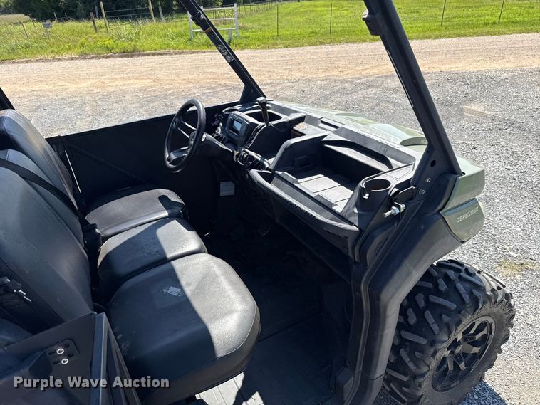 image for item ET6463 2021 Can-am Defender Max utility vehicle