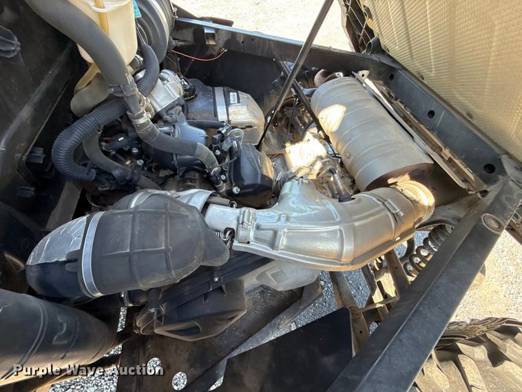 image for item ET6463 2021 Can-am Defender Max utility vehicle