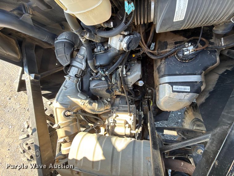 image for item ET6463 2021 Can-am Defender Max utility vehicle