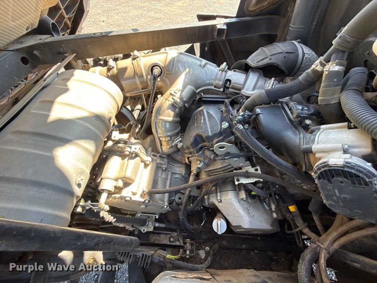 image for item ET6463 2021 Can-am Defender Max utility vehicle