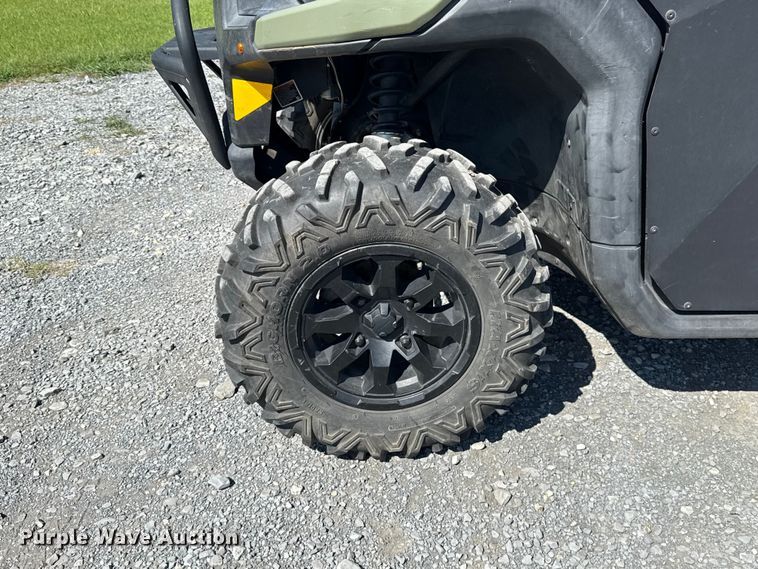 image for item ET6463 2021 Can-am Defender Max utility vehicle